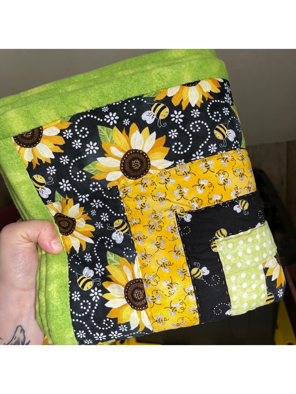 Handmade Bee Small Lap Mat Square Blanket